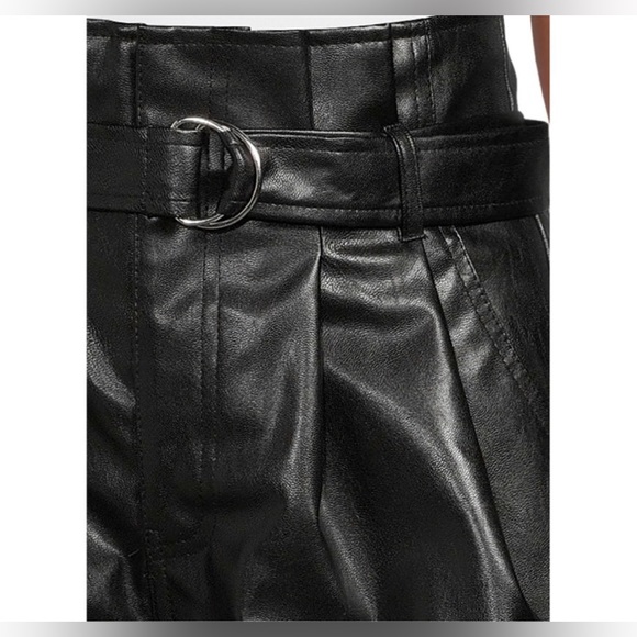 Blank NYC Black Faux Leather High Waisted Paperbag Shorts Size 29 - Picture 6 of 11